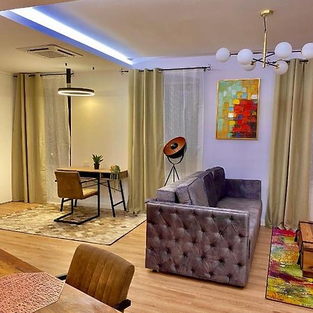 Blancris Boutique Apartment Brasov Exterior photo