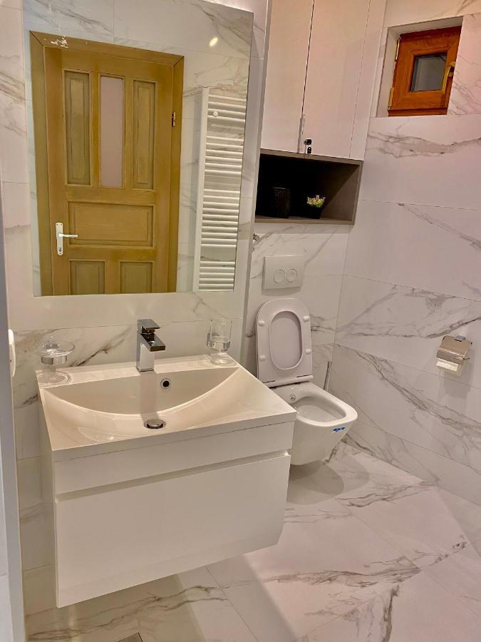 Blancris Boutique Apartment Brasov Exterior photo