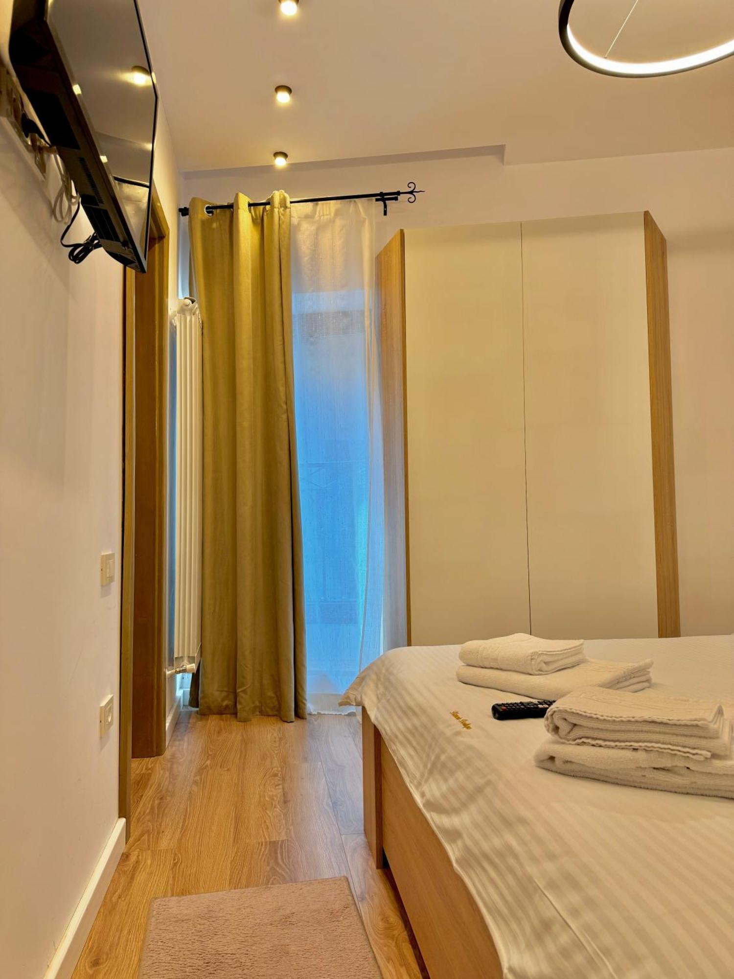 Blancris Boutique Apartment Brasov Exterior photo